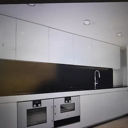 Silvain Chour Apartment *